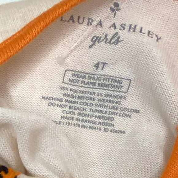 LAURA ASHLEY Scotty Dog Halloweeen
Pajamas Girl’s Size 4T - Picture 3 of 4